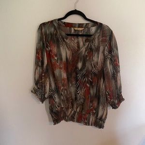 Patterened Flouncy Blouse